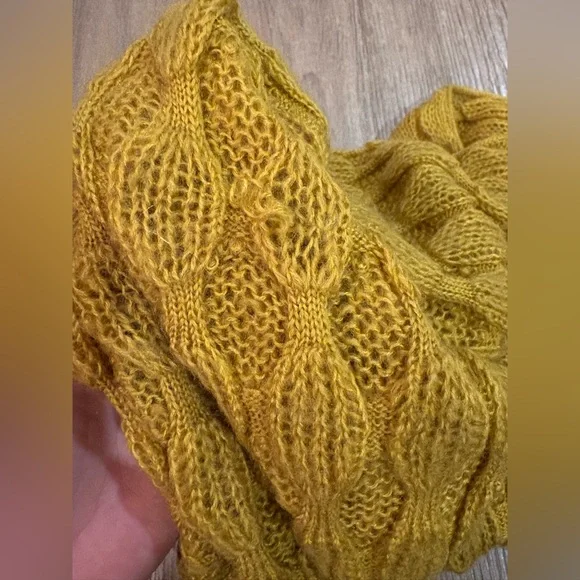 ANTHROPOLOGIE • Women's Scarf • One Size - Picture 4 of 4